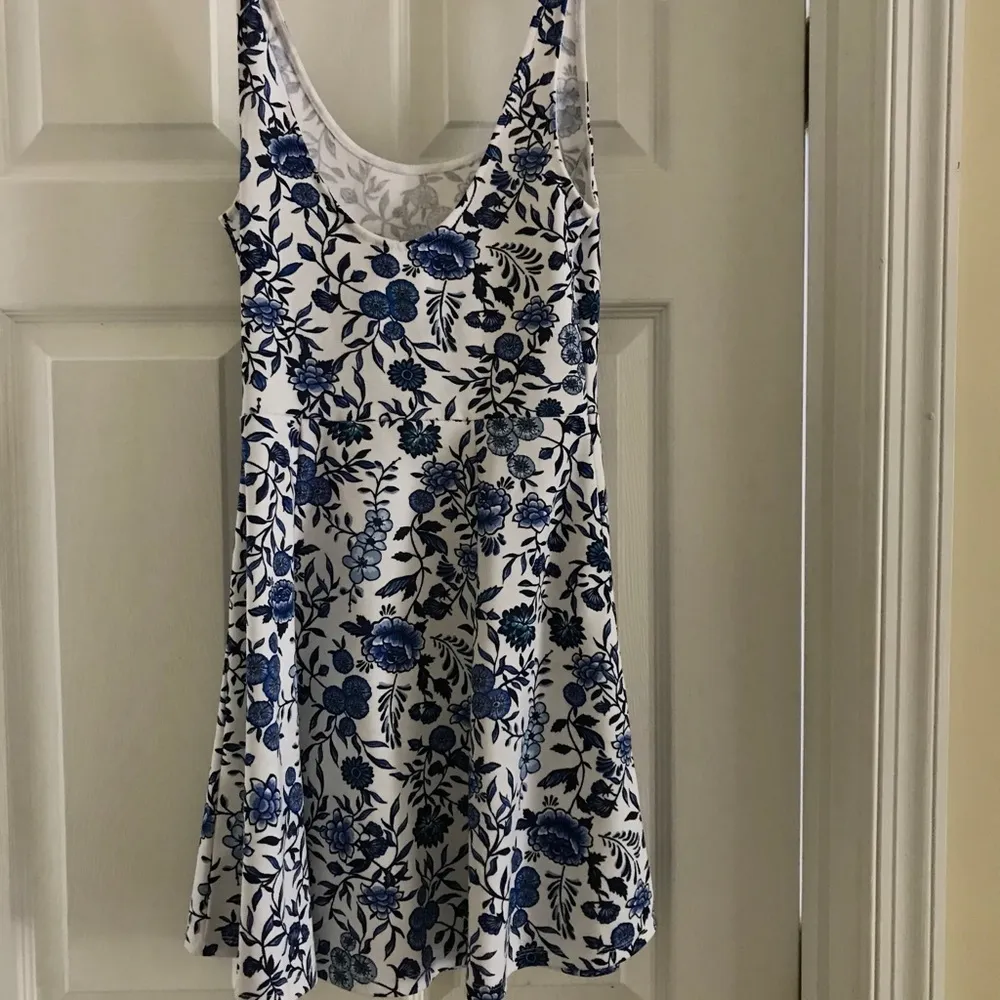 floral mini dress h&m H&M Floral Mini Dress