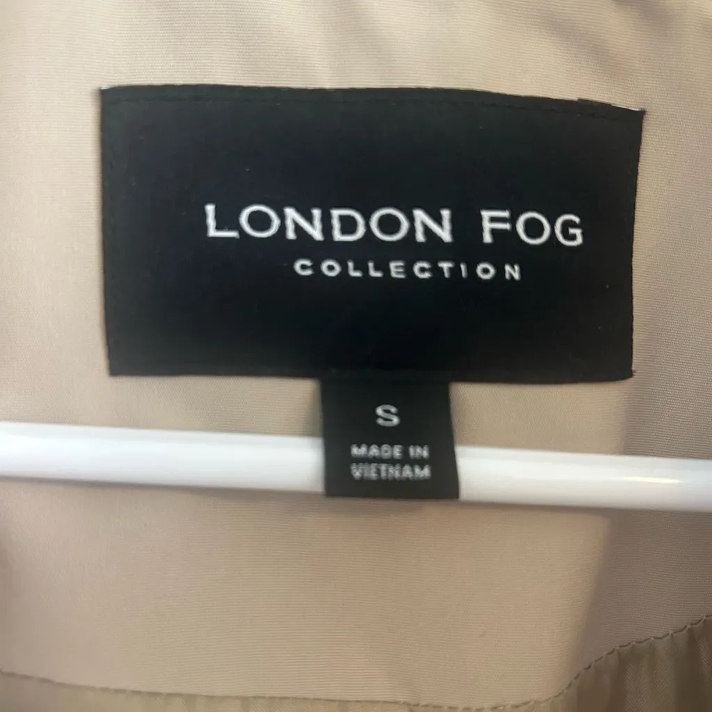 London Fog Classic Beige Outerwear - Image 2