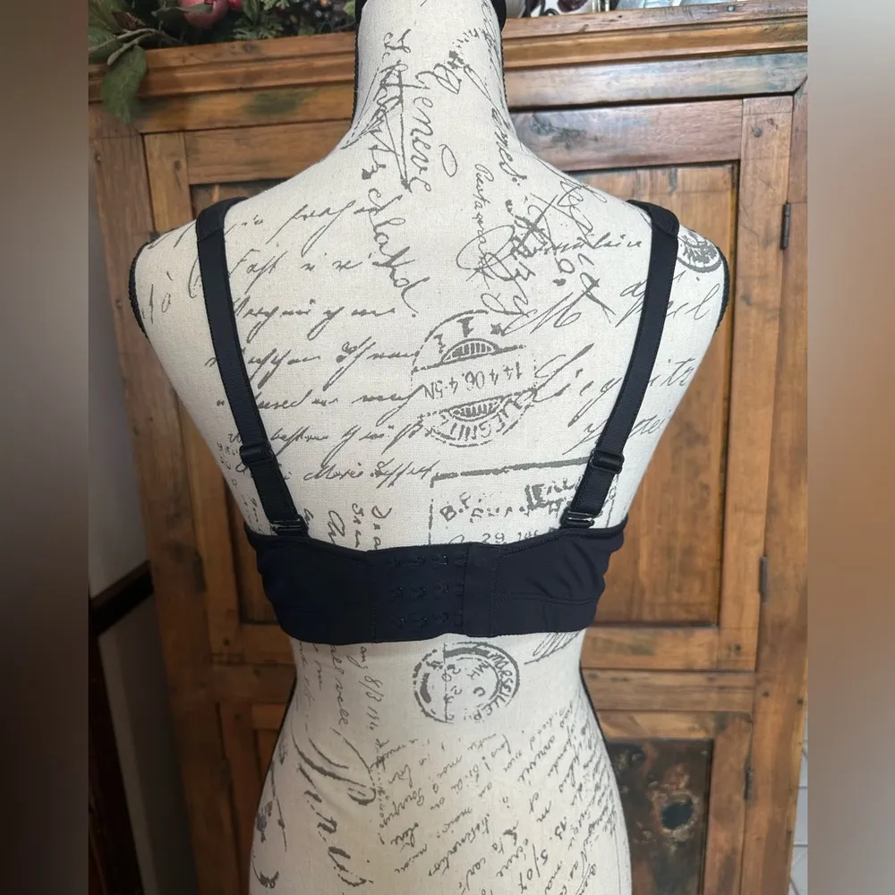 Lululemon Ta Ta Tamer Black Size 36D - Image 9