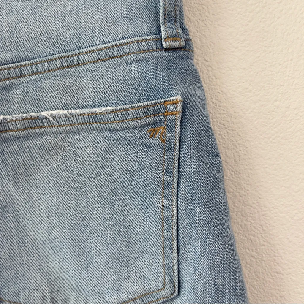 Madewell The Curvy Perfect Vintage Jean Short in Baylis Wash 26 - Image 6