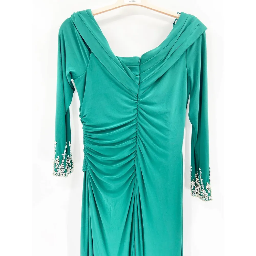 Mac Duggal Asymmetric Neck Long Sleeve Jeweled Emerald Green Formal Gown Size 10 - Image 5