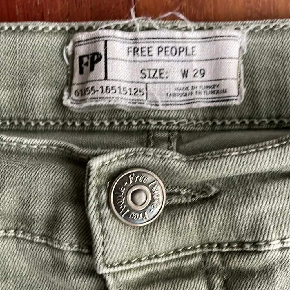 Free People Busted Knee Olive Green Distressed Jeans 5 Pocket Size 29 Ankle - Image 4