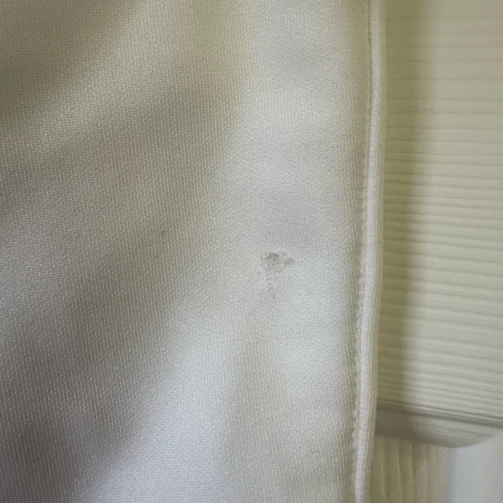 Women’s Mizuno White Softball Pants Size Small - Image 3