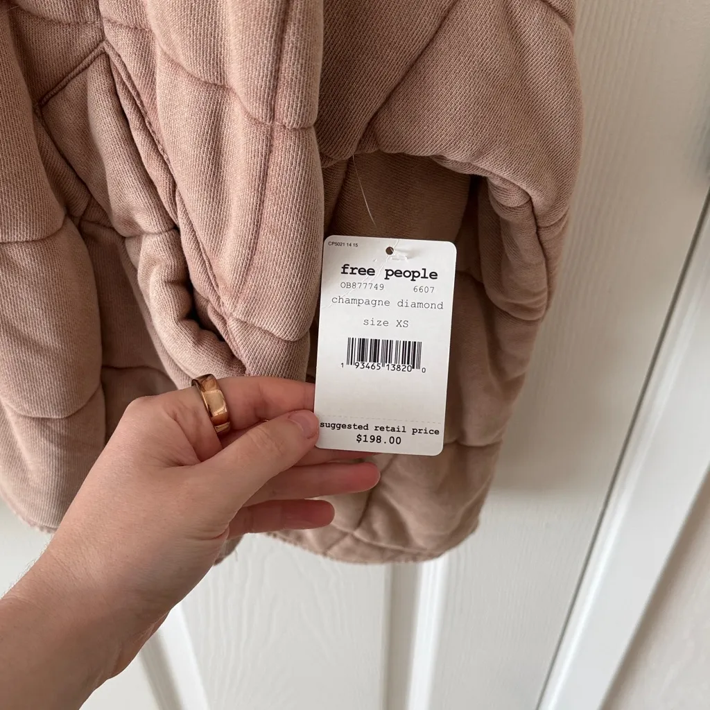 Free People quilted dolman champagne diamond - Image 5