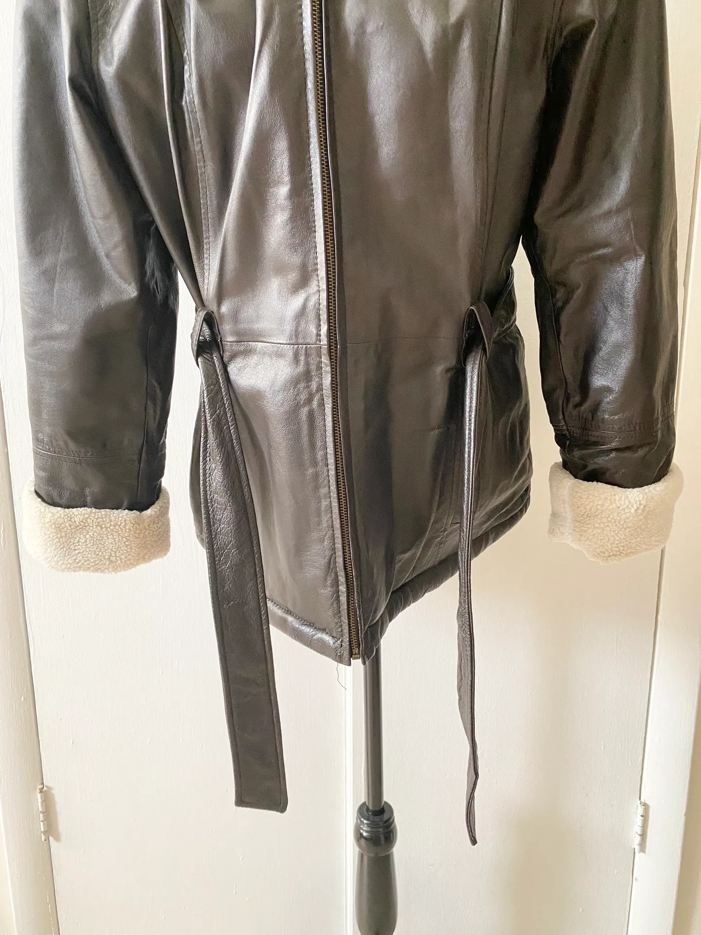 Brown Sherpa/Faux Fur Fully Insulated Coat size small - Image 5