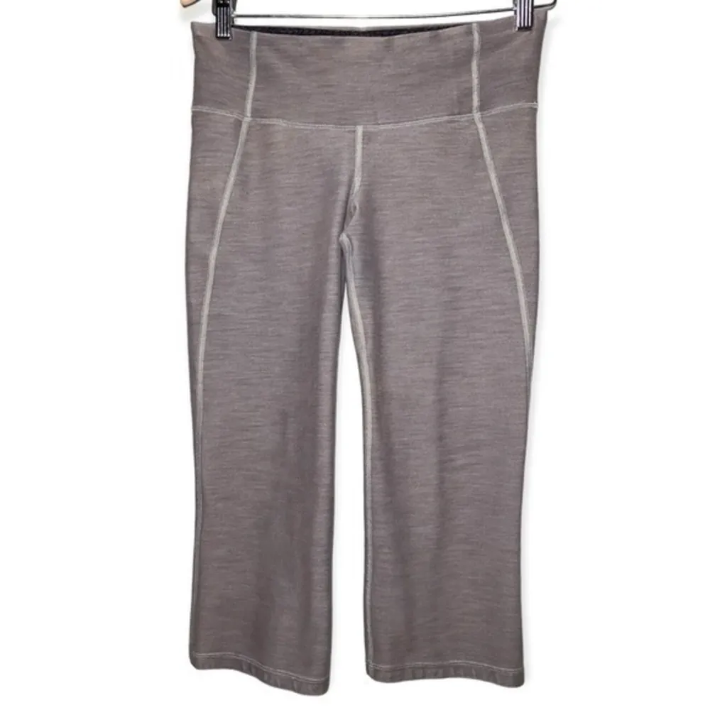 Lululemon Women’s Size 6 Coal w Wee Greys Gather & Crow Reversible Crop Leggings - Image 3