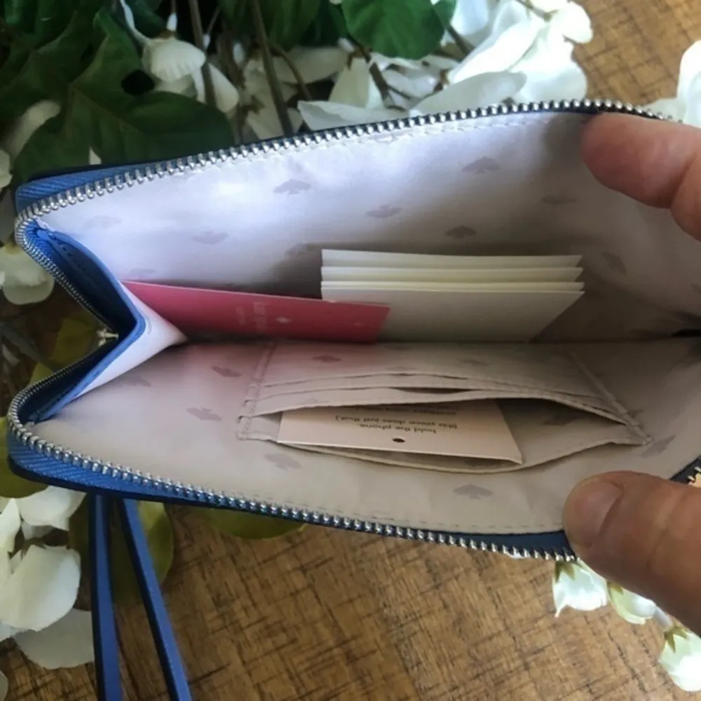 Kate Spade Blue & White Polka Dot L-Zip Wristlet Saffiano Leather NWT - Image 4