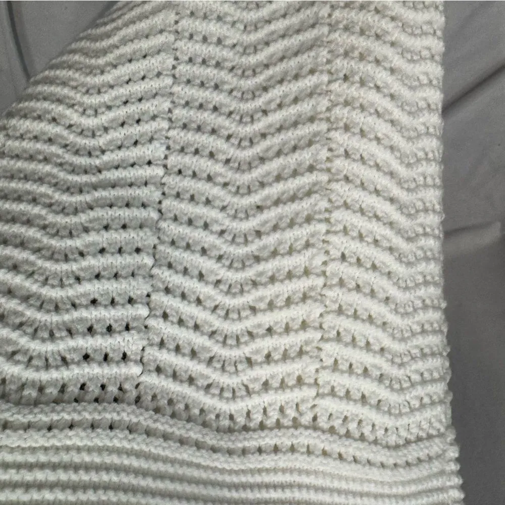 House of Harlow off white ivory cream crochet knit midi skirt size small - Image 4