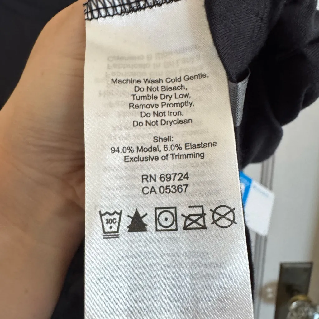 NWT Columbia Lumianation II long sleeve tee size medium - Image 6