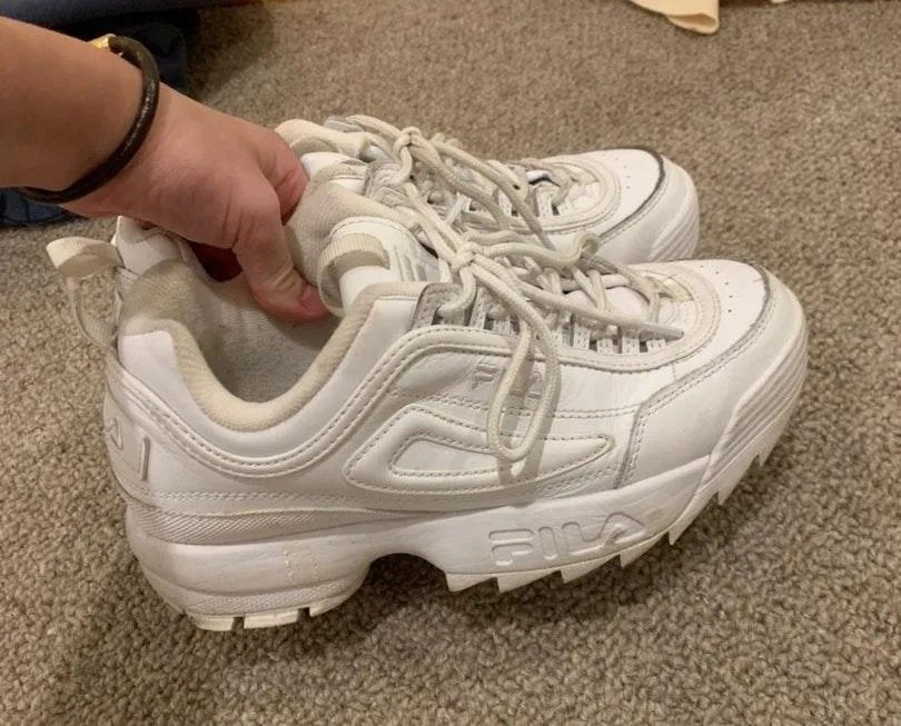 FILA Slightly Worn - Image 4