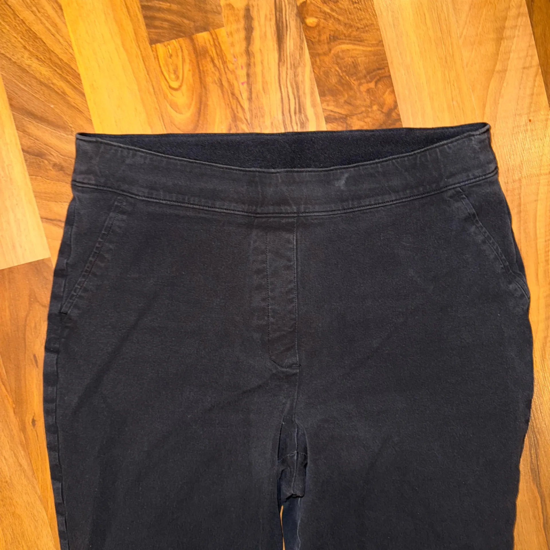 SPANX pull on black‎ ankle pant size medium stretch - Image 2
