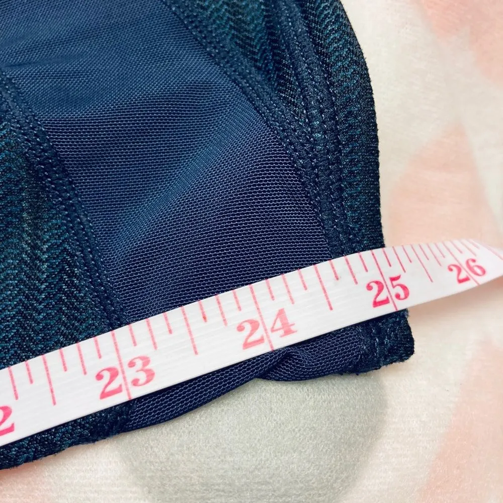 Athleta High Rise Jacquard‎ Mantra Capris Small - Image 12