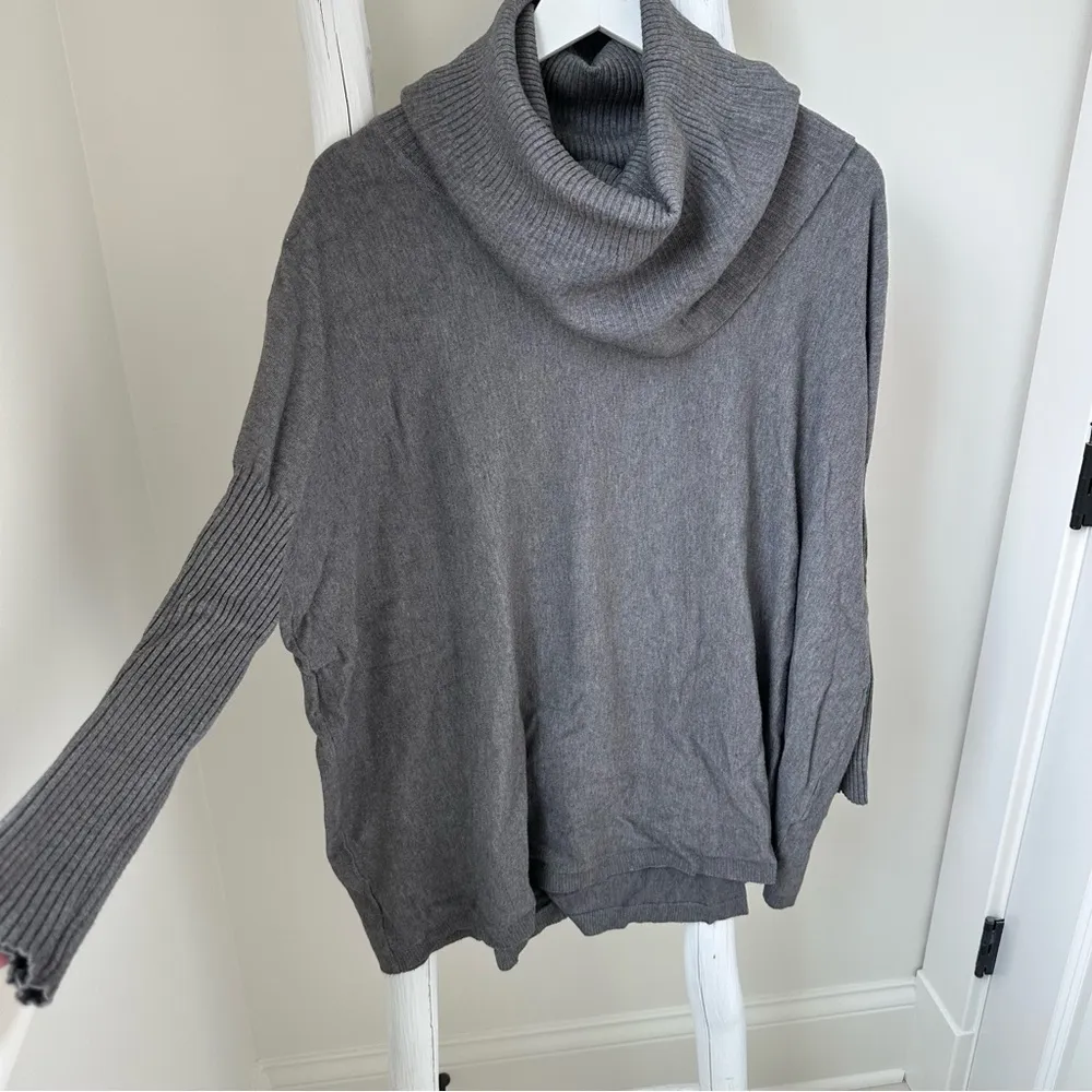 Dreamers Oversized Gray Cowl Neck Flowy Tunic Sweater SZ Large - Image 11