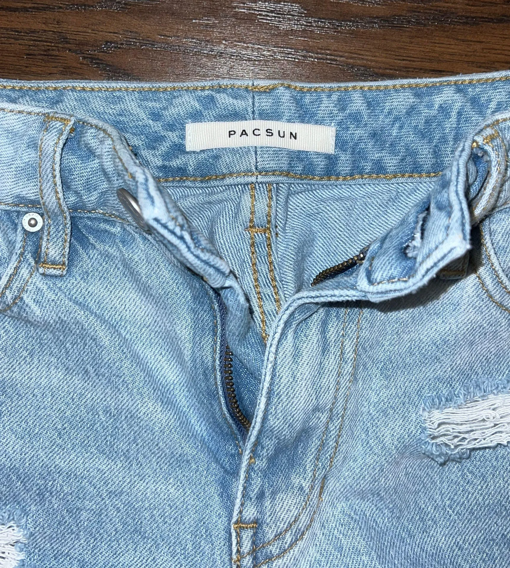 Ripped Mom Jeans - Image 5