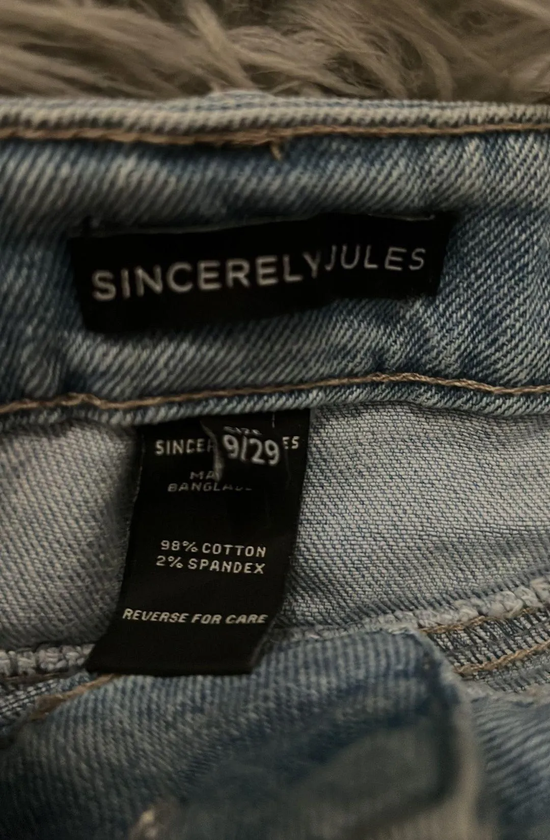 Super high rise wedge shorts Size 29 - Image 4