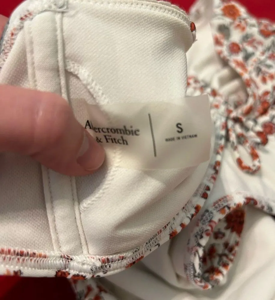 Floral Bikini - Image 4