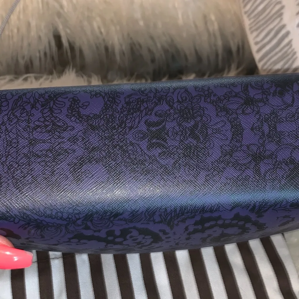 Henri Bendel EXCLUSIVE Luxury WEST 57th Damask Saffaino Leather Clutch - Image 13