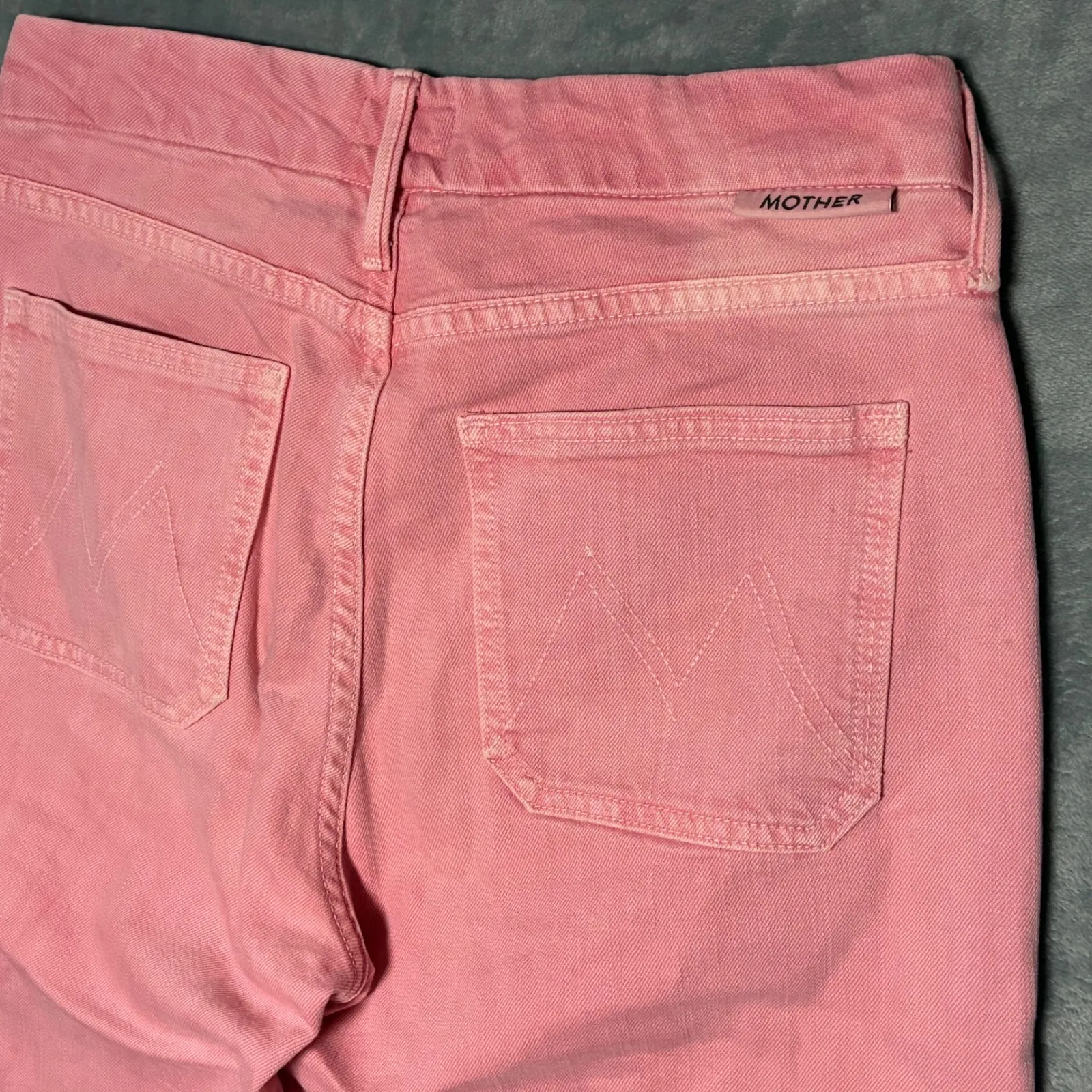 MOTHER Patch Pocket Roller Fray Wash Mauve Glow Wide Leg Jeans Women's 27 Pink - Image 6