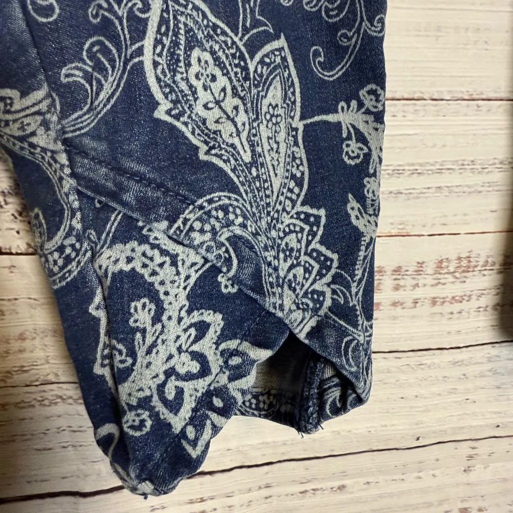 Floral Patterned Crop Blue Jeans Size 16P - Image 3