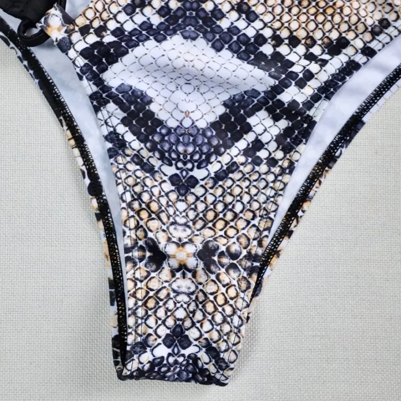 Snakeskin Cut-out One Shoulder Bikini Swimsuit - Brand new, never worn! 🖤🤍 - Image 8