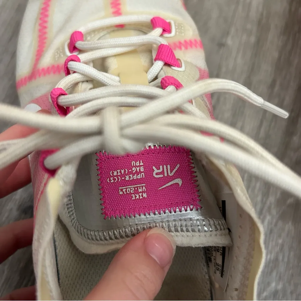 Nike Women’s Vapormax Pink Running Training Sneakers Tennis Shoes Size 8 - Image 4