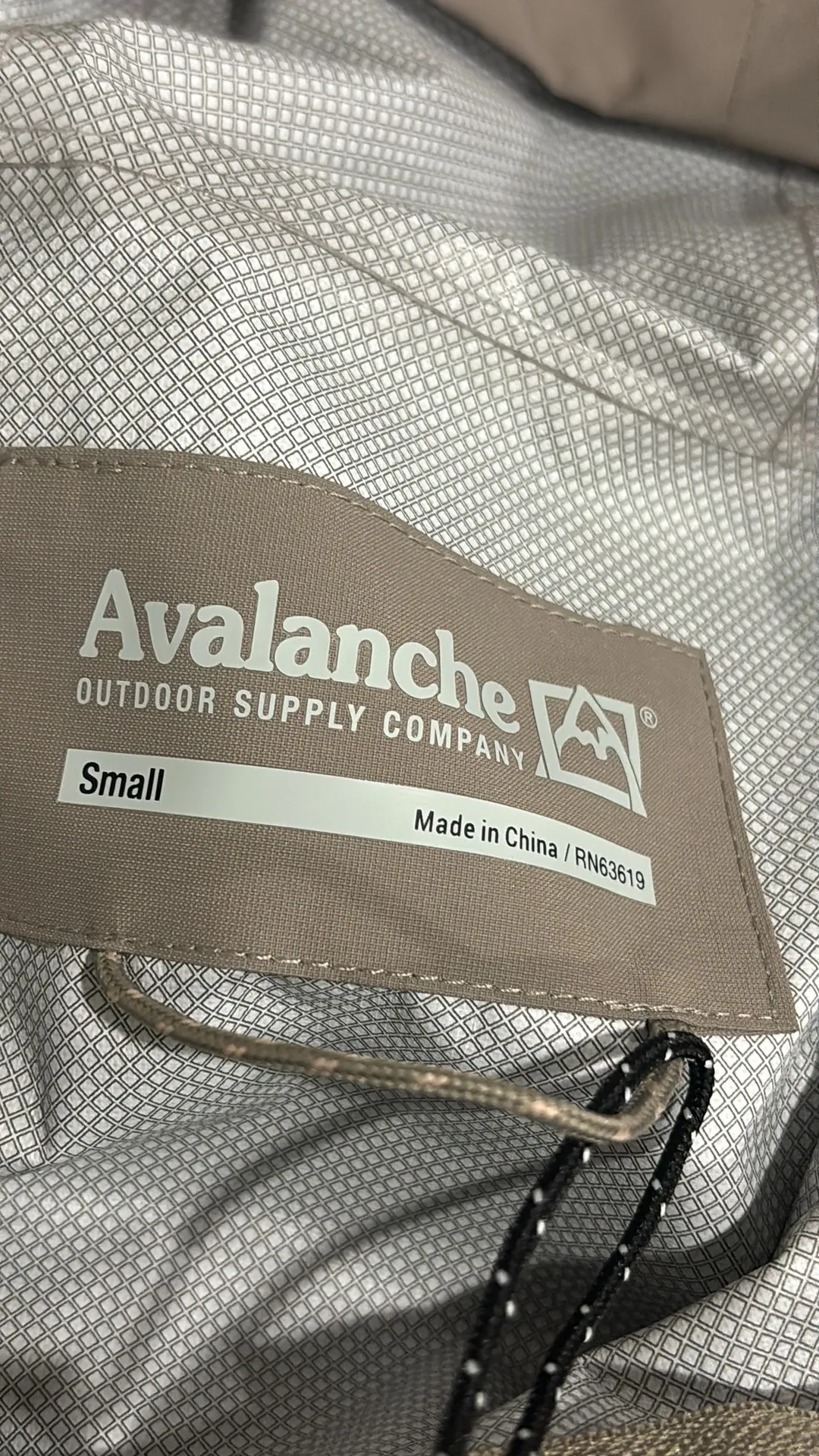 NWT  Women's Lightweight Ripstop Rain Jacket with Pockets Size Small .  Driftwood color . - Image 11