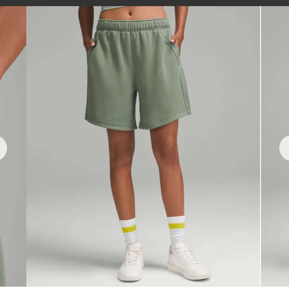 Lululemon Scuba mid rise oversized short 7” grey eucalyptus small $78 - Image 8