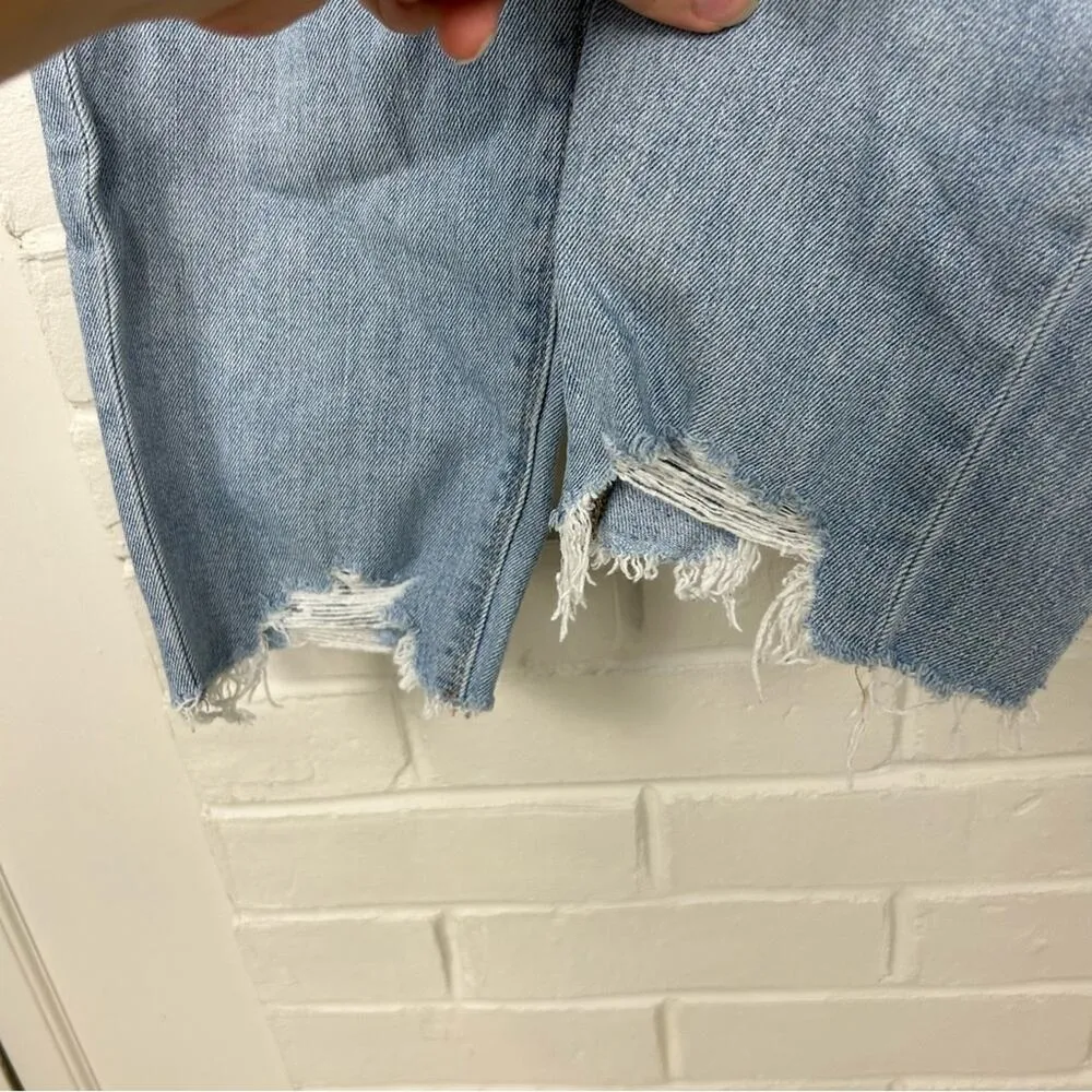 American Eagle Light Wash Distressed Curvy Mom Jean Size 4 - Image 7