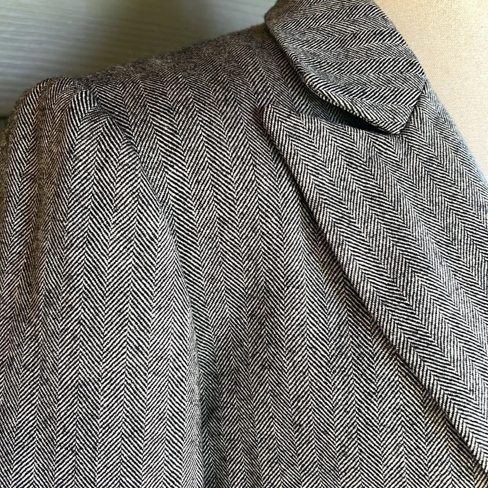 Tahari Arthur S. Levine Wool Blazer Size 6P - Image 2