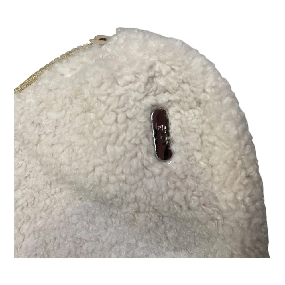 NWOT Lolë Sherpa Fleece Belt Bag Cream Crossbody Fanny Pack Cozy Winter - Image 4