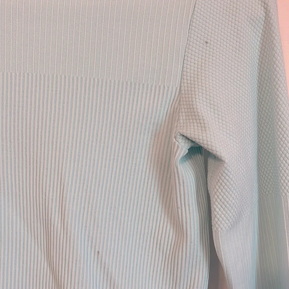 Light blue  top - Image 2