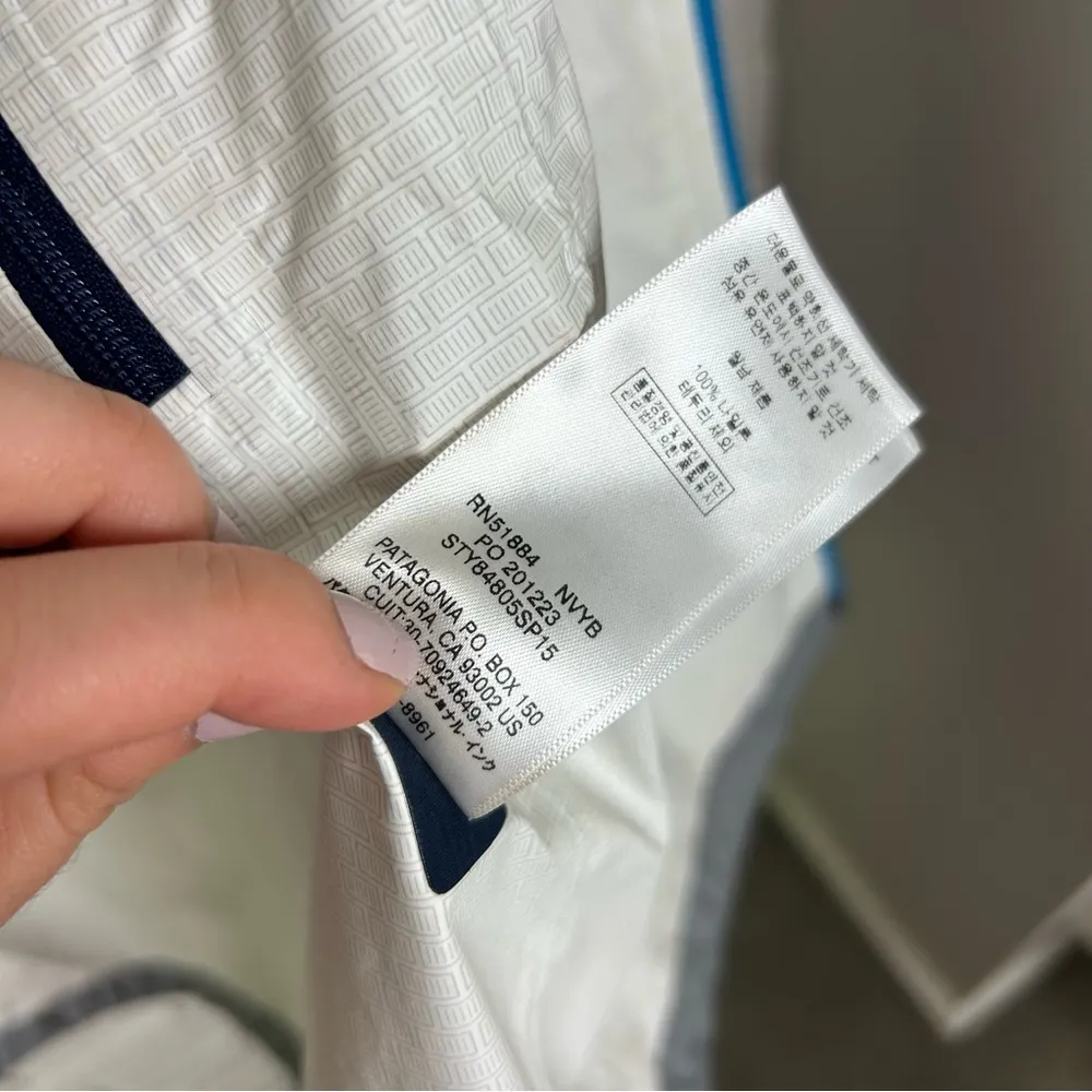 Patagonia Women’s Blue Torentshell Stretch Rain Jacket Size S - Image 11