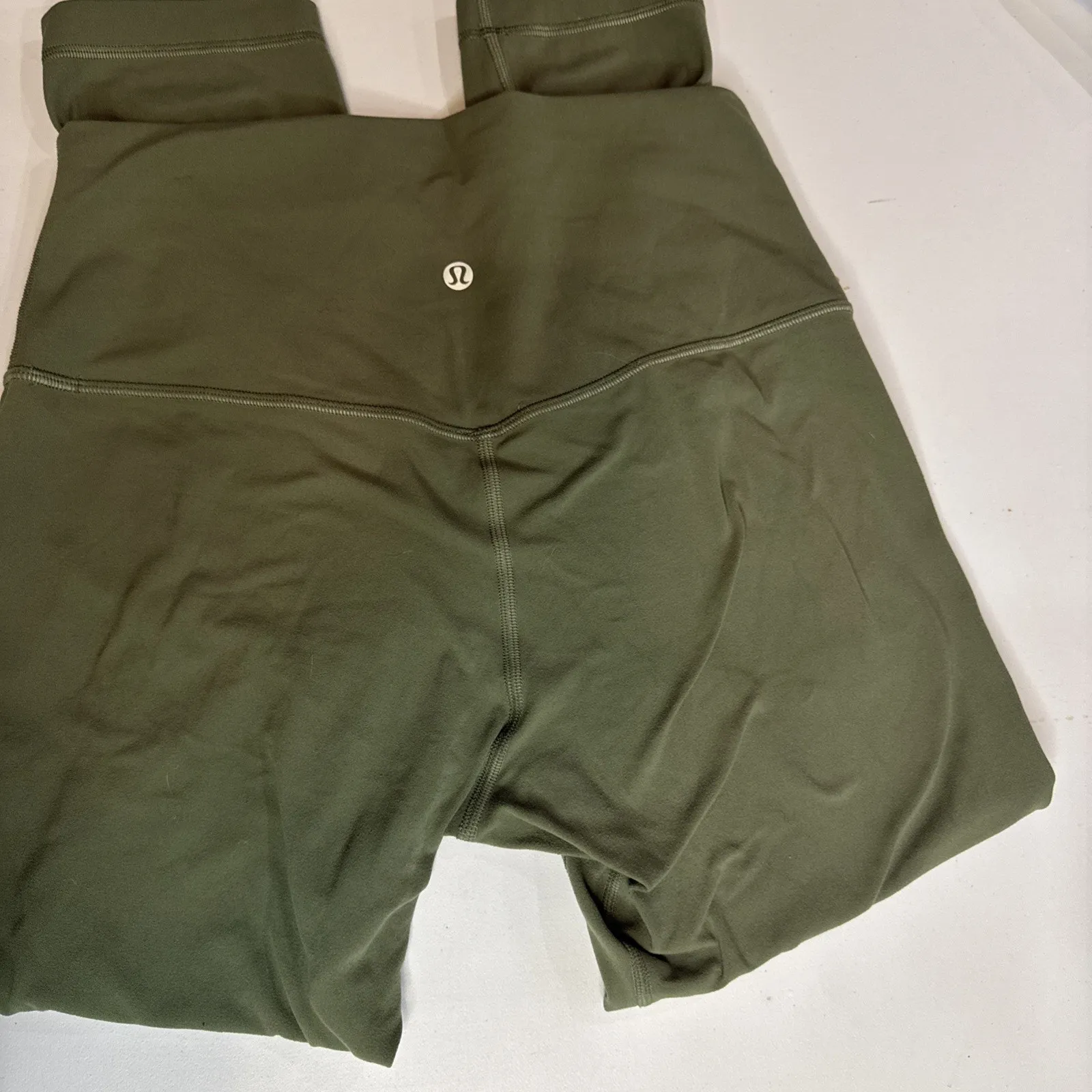 Lululemon Crop Women's 8 Grey Sage Get Centered Leggings Gym Yoga 21" Inseam Green - Image 2