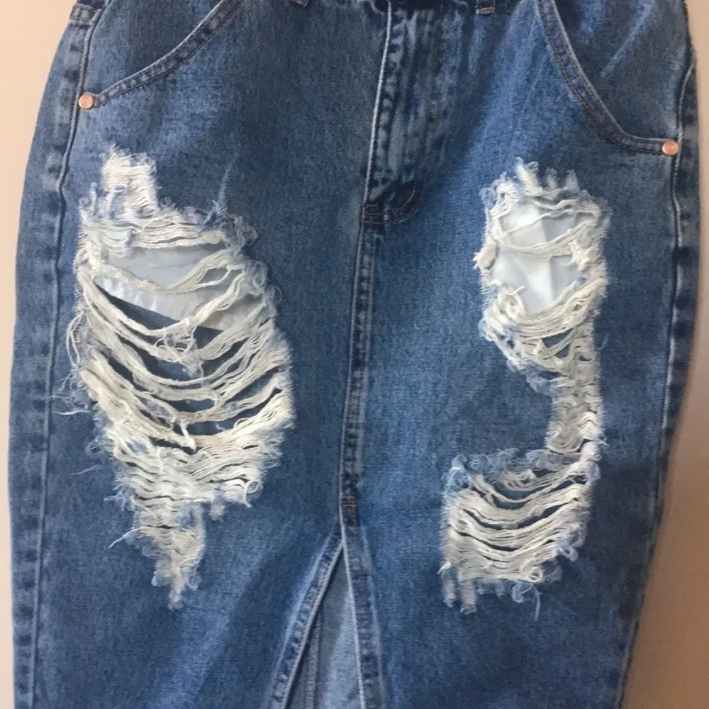 One Teaspoon  High Waist Distressed Denim Skirt - Image 5