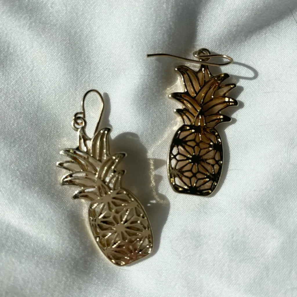 Cats and Pineapple Earrings a double Set Black - Image 4