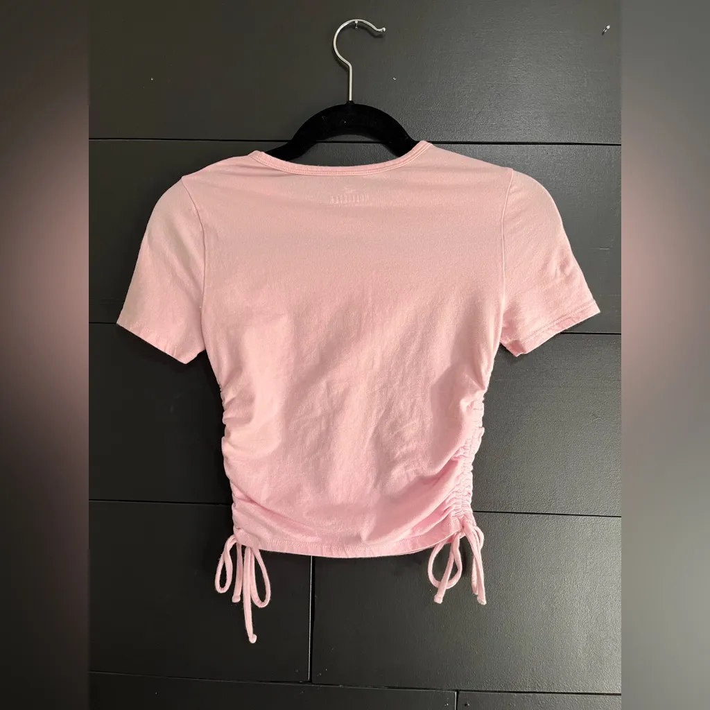 HOLLISTER Must Have Collection Pink Baby Tee Women’s Sz S EUC - Image 3