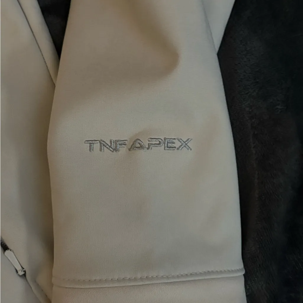 Women’s small Northface Coat lined nwot - Image 3