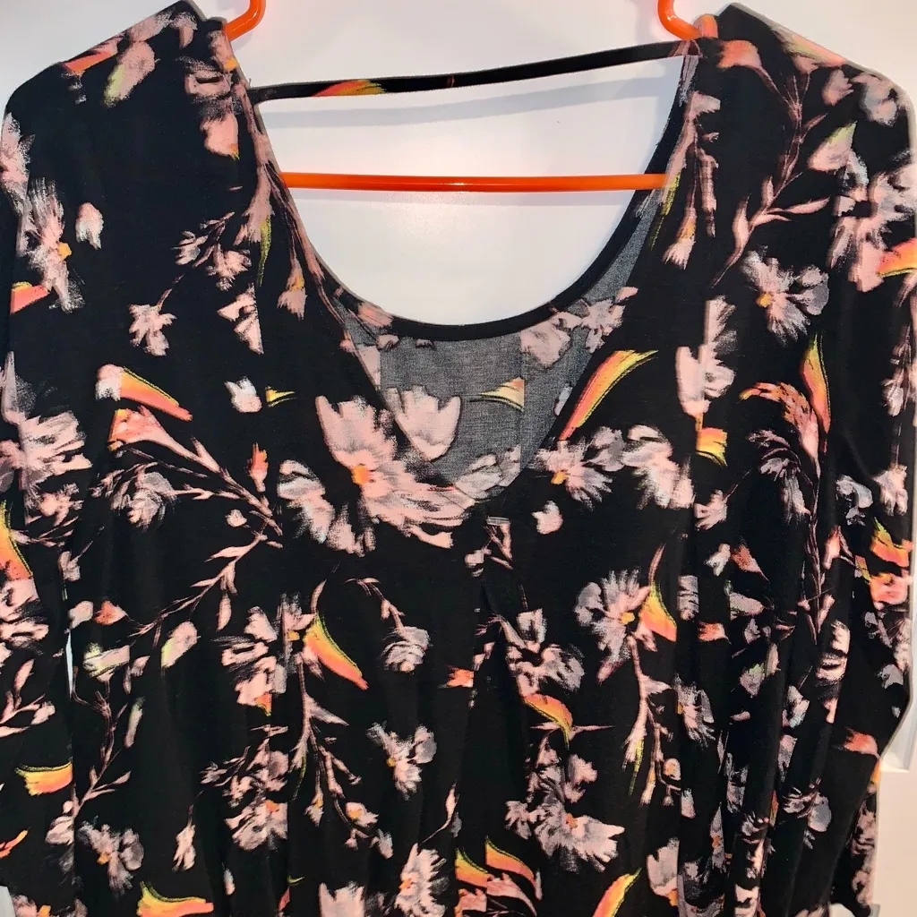 Xhilaration Black Floral Women's Blouse - Image 3