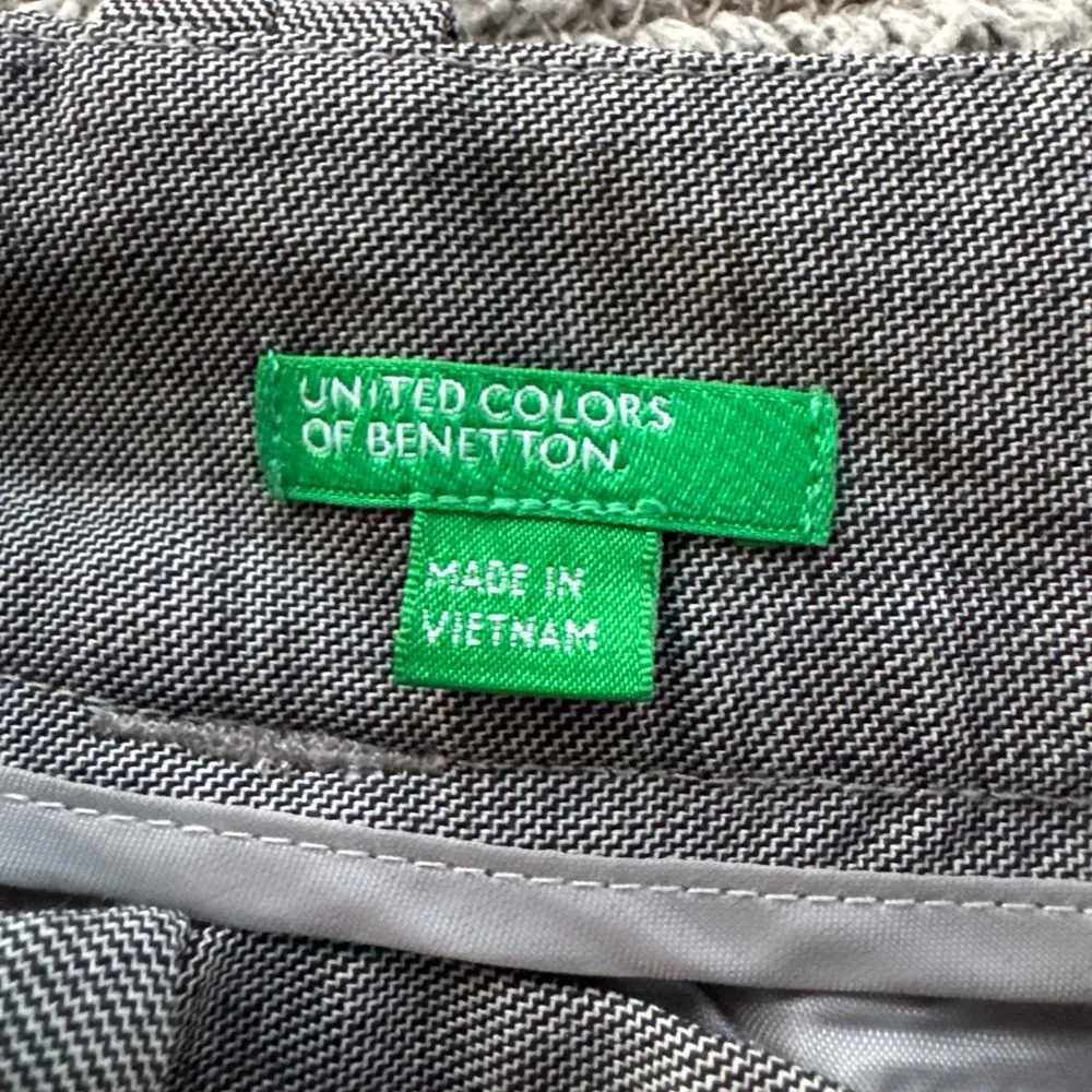 United Colors of Benetton Gray Low Rise Wide Leg Trouser Pants Size 44 US 8 - Image 3