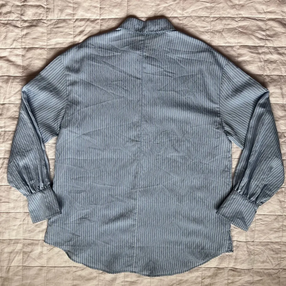 NWOT House Of Harlow Ivory Blouse Light Blue Stripe Button Down Shirt - XL - Image 3