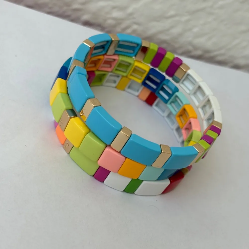 Set of three nwot Roxanne assoulin love bracelet - Image 5