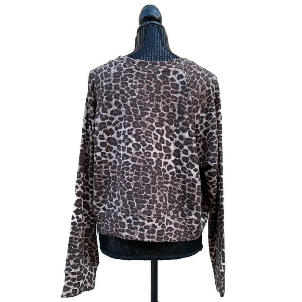 Good American Cheetah Cropped Long Sleeve Crewneck Raglan Sweater 6 NWT - Image 2