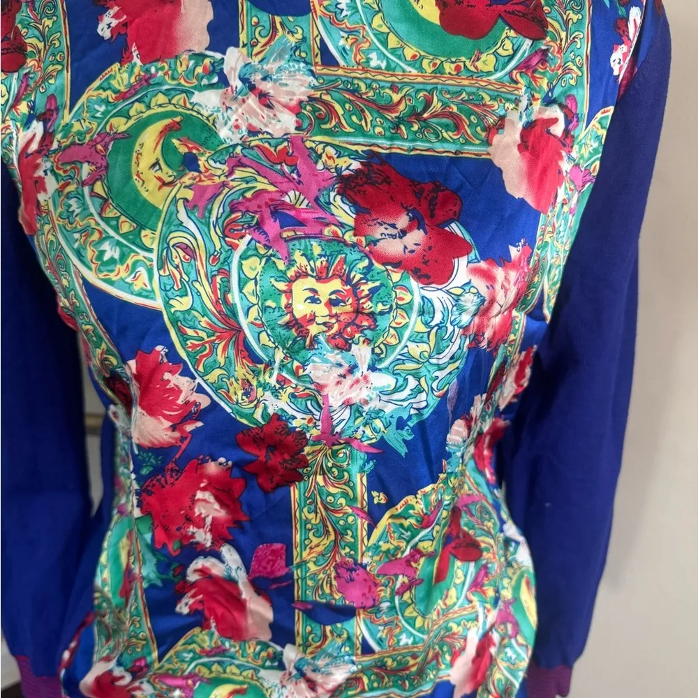 Yuka Mixed Media Print Turtle Neck Size Medium Blue - Image 3