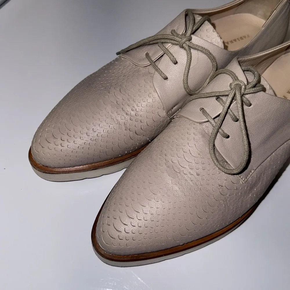 Fabiana Filippi shoes laces leather scales pattern light tan cream colored 38 Size 8 - Image 2