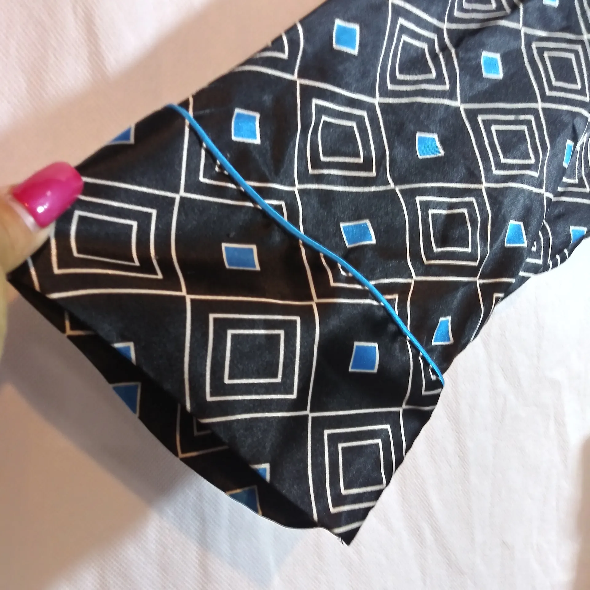 Vintage Victoria's Secret Silky Satin Geometric Patterned Black Blue Robe  Xs/S - Image 3