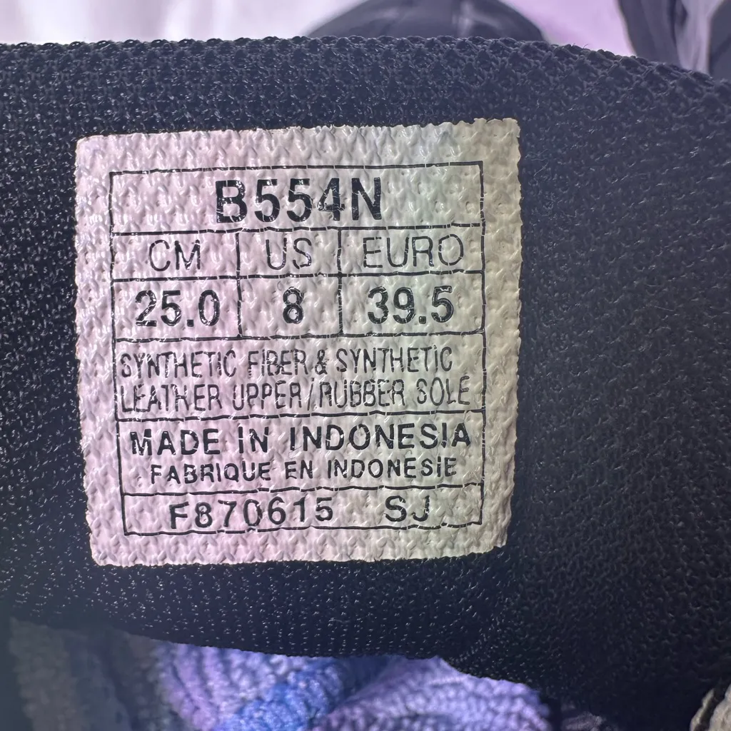 ASICS Black and Silver Sneakers with Gum Sole - Image 10