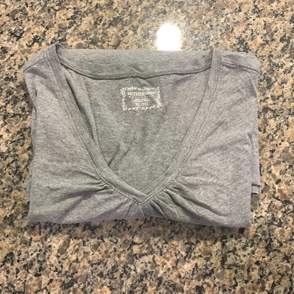 Motherhood Maternity Pregnant Charcoal Gray V-Neck L/S Blouse Size XL EUC #2838 - Image 5