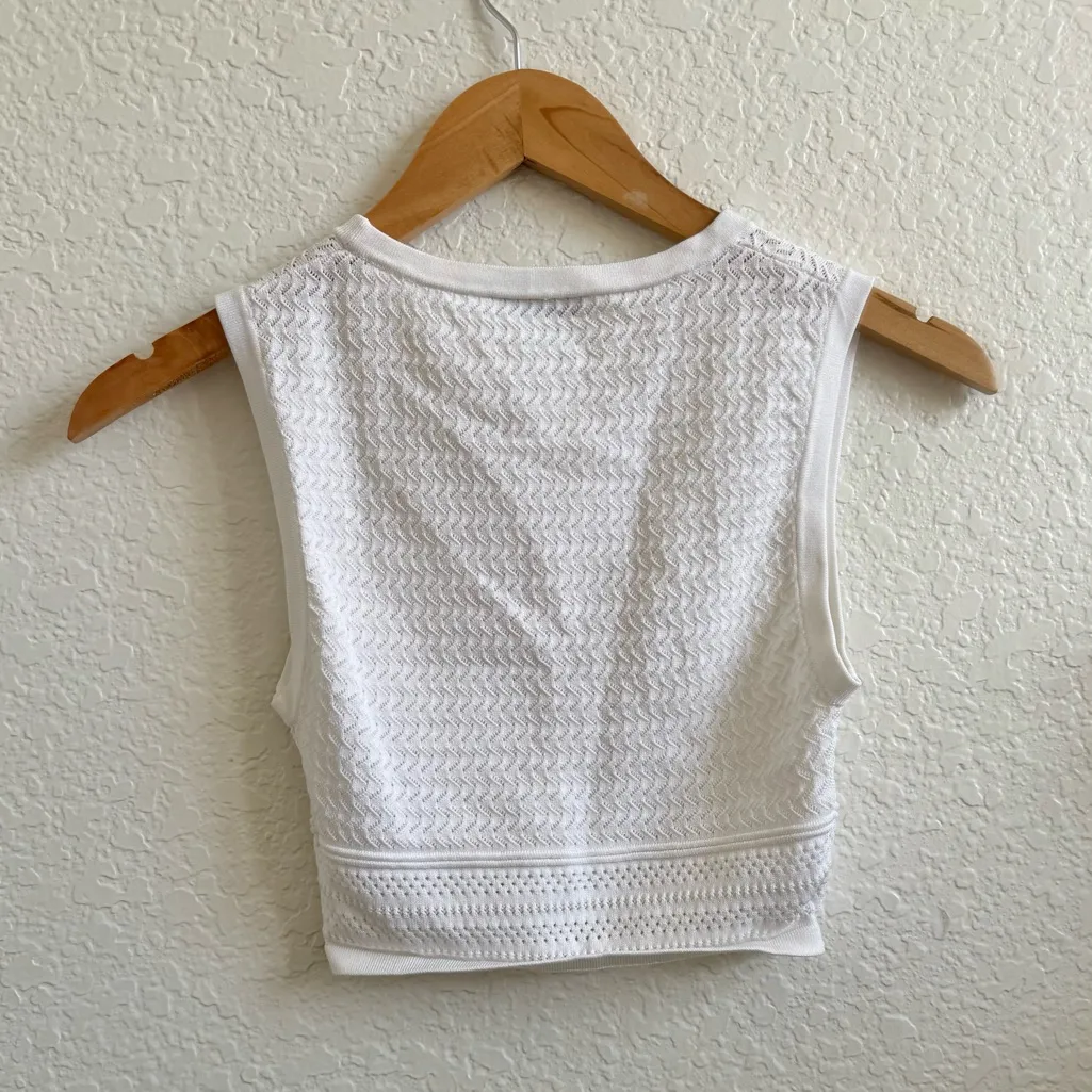 Aritzia Babaton Pointelle Tank Top White Knit Small S - Image 5