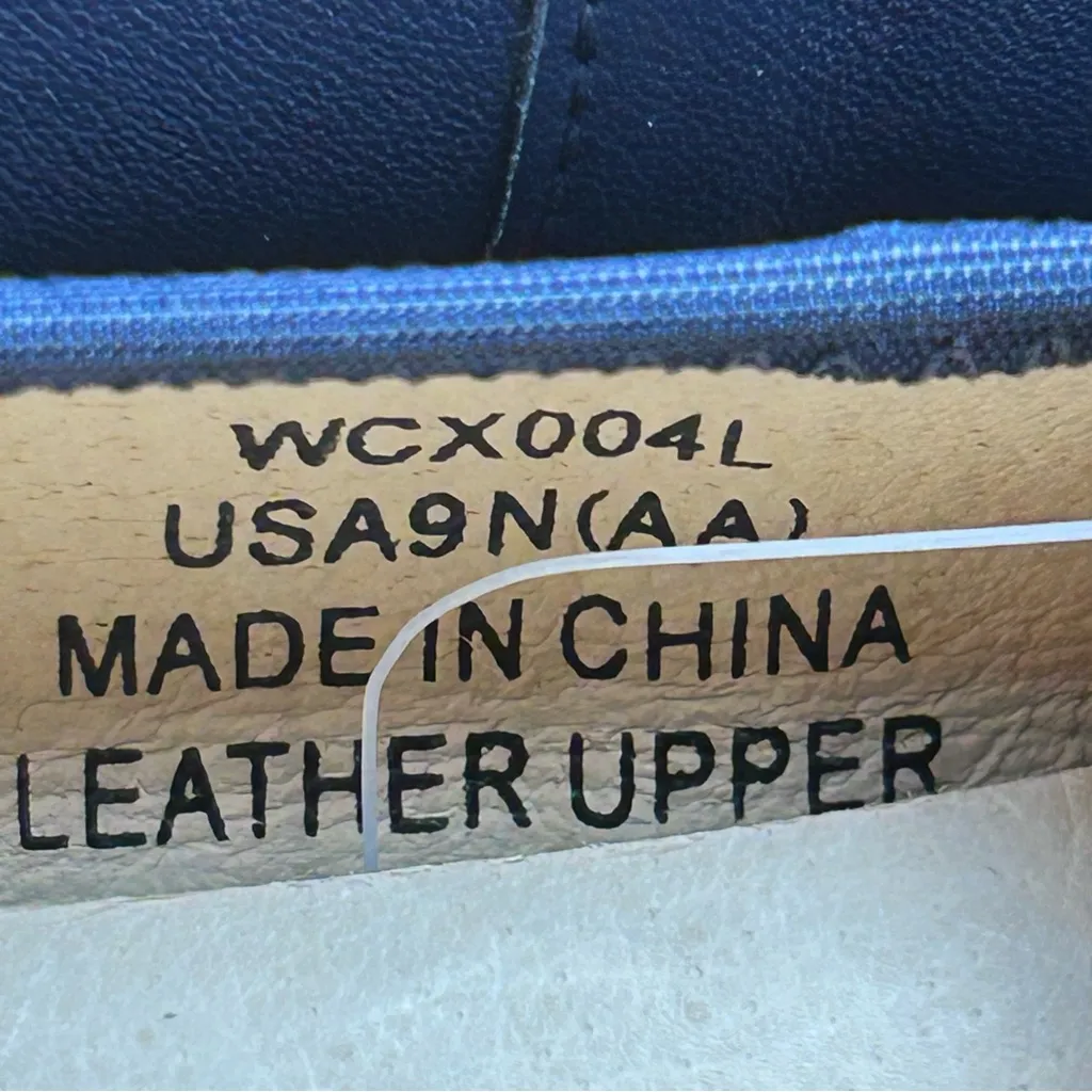 Propet Yara Flats Navy Blue Leather NWT - Image 10