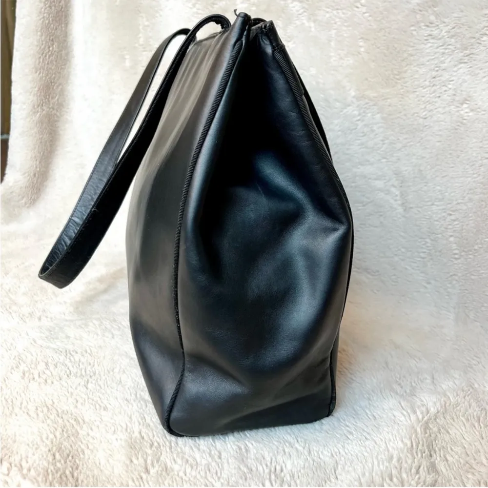 Salvatore Ferragamo Vala Vintage Black Leather Tote Bag - Image 10